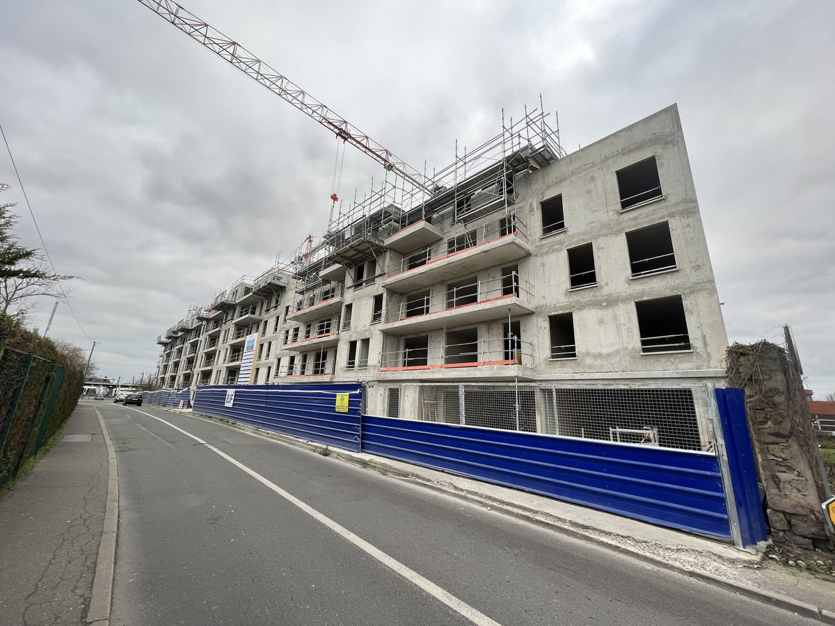 IlonMateriel's tweet photo. Location de banches Outinord en Île de France .
#Ilonmateriel #outinord #banche #sécurité #beton #chantier #batiment #btp #construction #coffrage #rouge #materiel #voile #kalıp #materielbtp #grosoeuvre #demir #vente #location #grue #vinç #France #iledefrance #perpignan https://t.co/6H6ooowIft