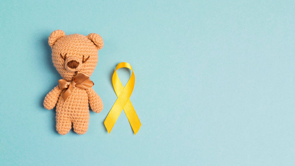 Heute ist der Internationale Kinderkrebstag. Er erinnert jedes Jahr am 15. Februar an Kinder und Jugendliche, die an Krebs erkrankt sind. In Deutschland erkranken laut der Deutschen Kinderkrebsstiftung rund 2.200 Kinder und Jugendliche jedes Jahr neu. (1/2)