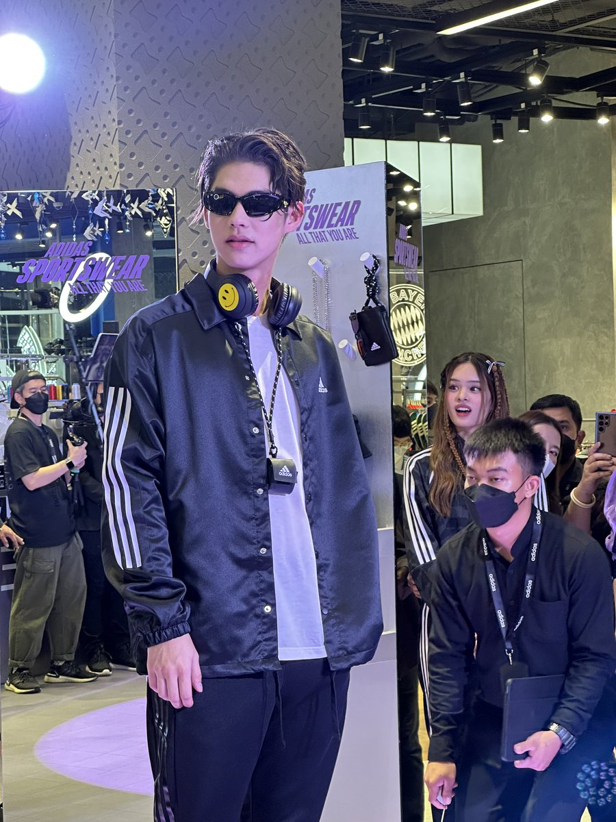 LookBrightwin's tweet photo. adidas x Bright
หายคิดถึงเลยไบร์ท
#adidascentralworld
#bbrightvc @bbrightvc https://t.co/FkD9CDc3Ij