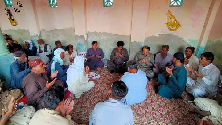 NoonariShafqat's tweet image. Today 15.02.2023

#Mr #Mehran #Khan #Shoro #sb,Young Brother Of Minister Irrigation Sindh, MPA PS62 HYD Mr Jam Khan Shoro sb, Offered Condolences with Mr Raza Muhammad Mallah on Sad Demise of his Brother at Village Budhani UC 143 TMC Qasimabad PS62 HYD
@jamkhanshoro @MehranShoro