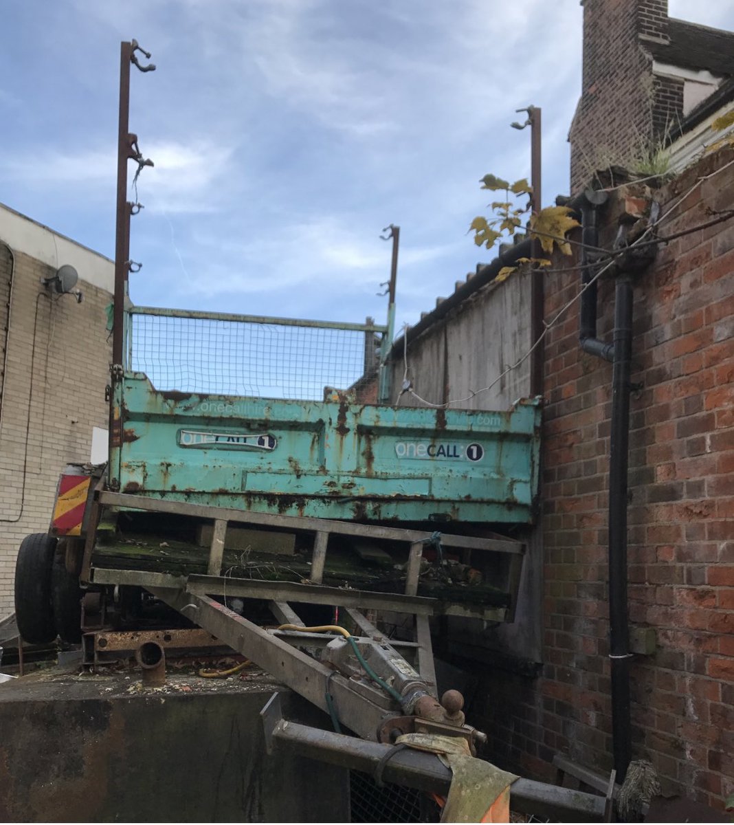 BaringTrust's tweet image. Huge thank you to Dr.Mark Girouard founder of @thevicsoc &amp;amp; @SpitalfieldsT his earlier support, action &amp;amp; legacy has meant the ‘tax relief’ developer @downingllp are now being forced to repair their intentional criminal damage to the Baring Hall hotel. Or face criminal prosecution.