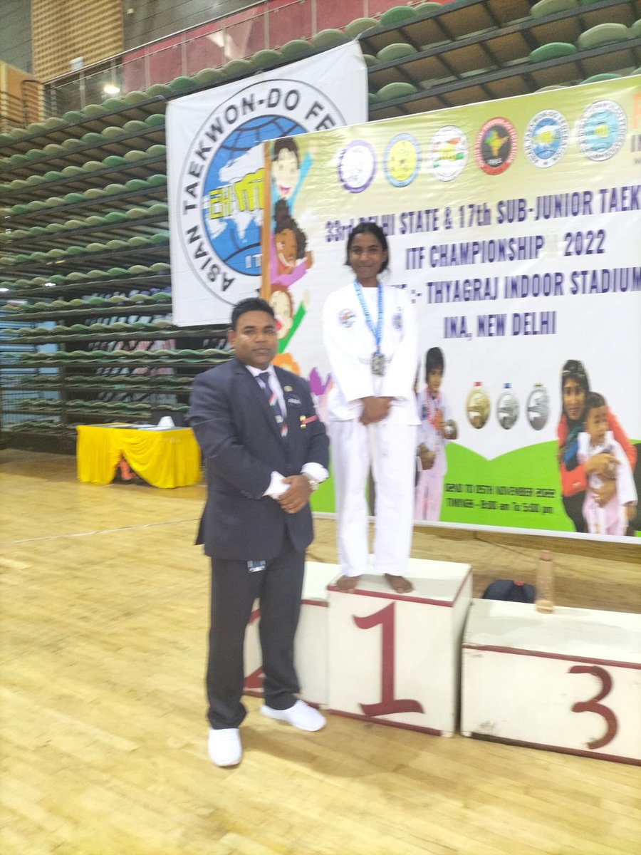 peepaltree_'s tweet photo. Ask my children, from less privileged homes, who is your inspiration? The answer is always a chorus! ‘SHAH RUKH KHAN’! Therefore we created little SRK’s who made us proud by bringing home Gold, Silver and Bronze in both State and National Championship in Taekwondo!! Thnk you SRK! https://t.co/BFnrg6bDZN