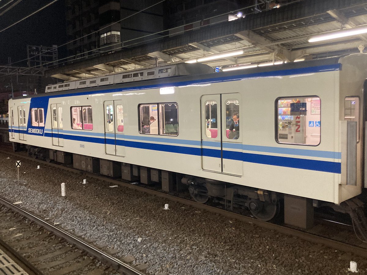 JNR1032's tweet photo. 5505F形式写真①(難波方4両)
1枚目から5505/5005/5105/5605
#泉北高速鉄道 #5000系 #5505F https://t.co/VAcUDg2aPH