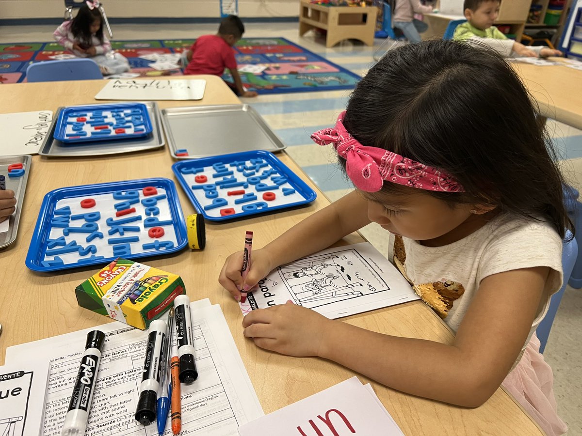 These pre-k students are well on their way to reading with HFW readers from Raz-plus! Thank you multilingual department for providing us with this valuable resource.<a href="/Ljenkins_NBE/">Lourdes Jenkins</a> <a href="/MrsLopez_NBE/">Yazmin Lopez</a> <a href="/HumbleISD_NBE/">North Bend Elementary</a> <a href="/HumbleISD_PREK/">HumbleISD ECE</a> <a href="/HumbleISD_Multi/">Humble ISD Language Acquisition</a>