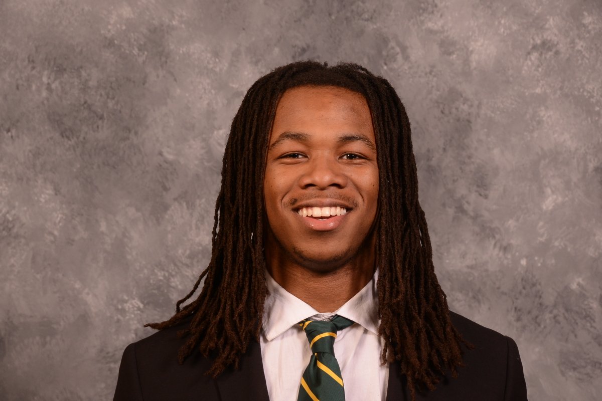 WSUTSSC's tweet image. These transfer student-athletes are going for gold! Shavez Hawkins Jr. was named to the GLIAC All-Academic Excellence Team with a GPA above 3.5 and Charles Ellington III was named to the GLIAC All-Academic Team with a GPA above 3.0. @waynestwarriors @GLIACsports @IlitchBusiness