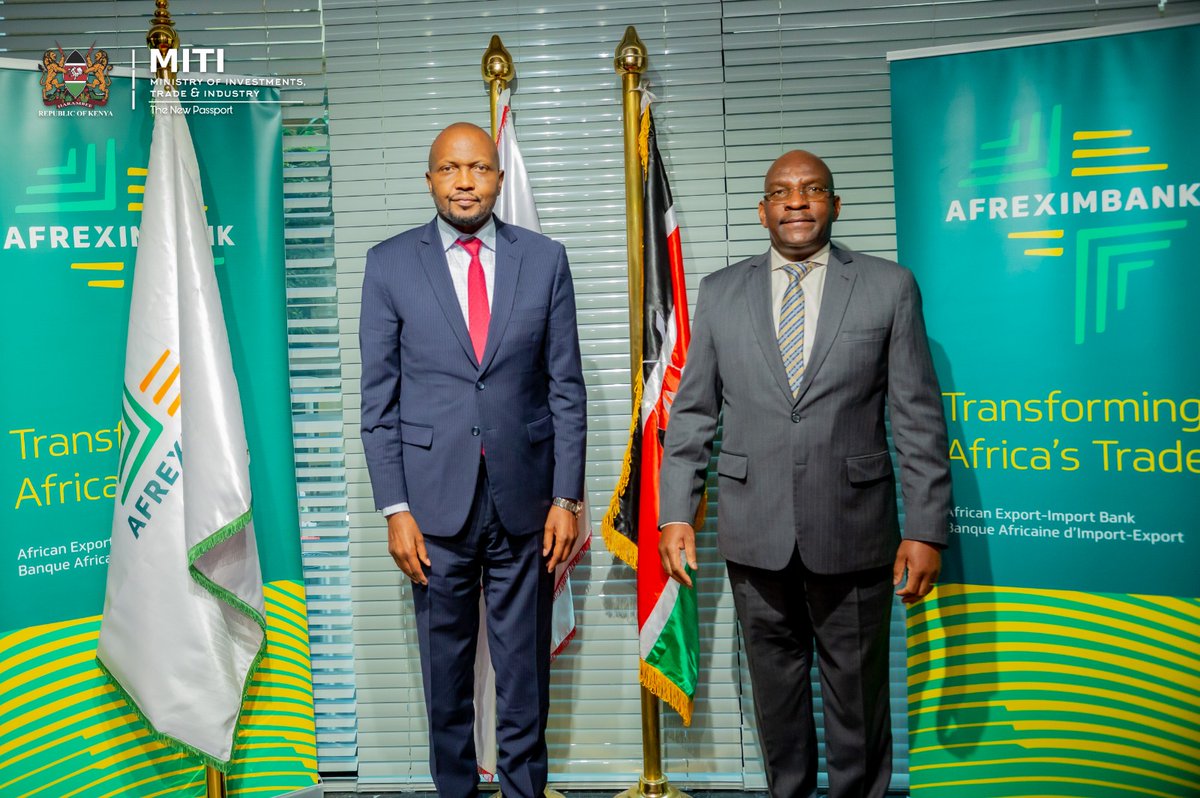 HonMoses_Kuria's tweet photo. This morning I held a very fruitful meeting with the management of the Pan African Multilateral Bank Afriexim Bank in Cairo, Egypt. We have agreed on a wide range of areas that the Bank will partner with the Ministry of Investments, Trade & Industry ...1/2
#KeIsOpenForBusiness https://t.co/iY5aNf30OQ