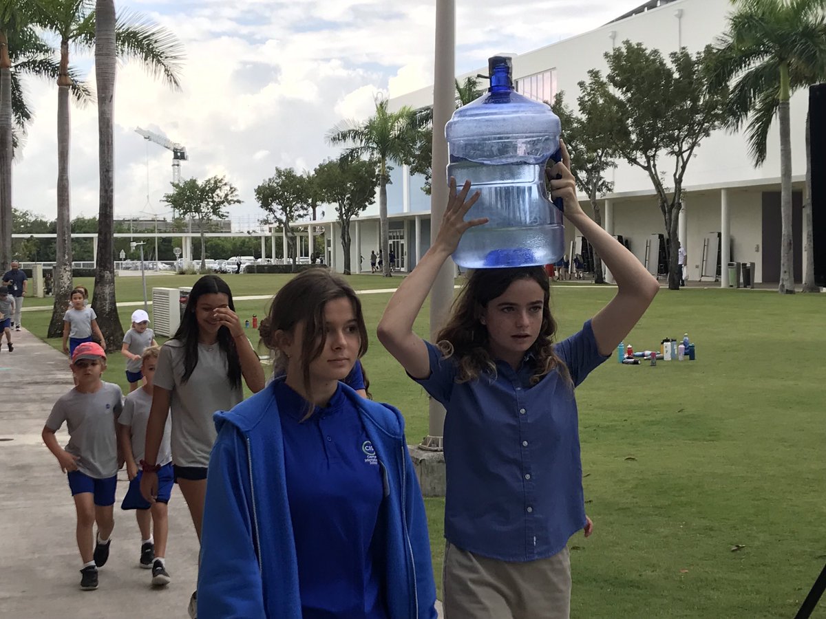 MsSzeryk's tweet image. G2 and G7 Ss culminate collaboration by walking for water this morning ⁦⁦@cayintschool⁩ to raise awareness about the global water crisis 💦 after being inspired by ⁦@LindaSuePark⁩’s A Long Walk to Water and Nya’s Long Walk #cisinspires #cisreads