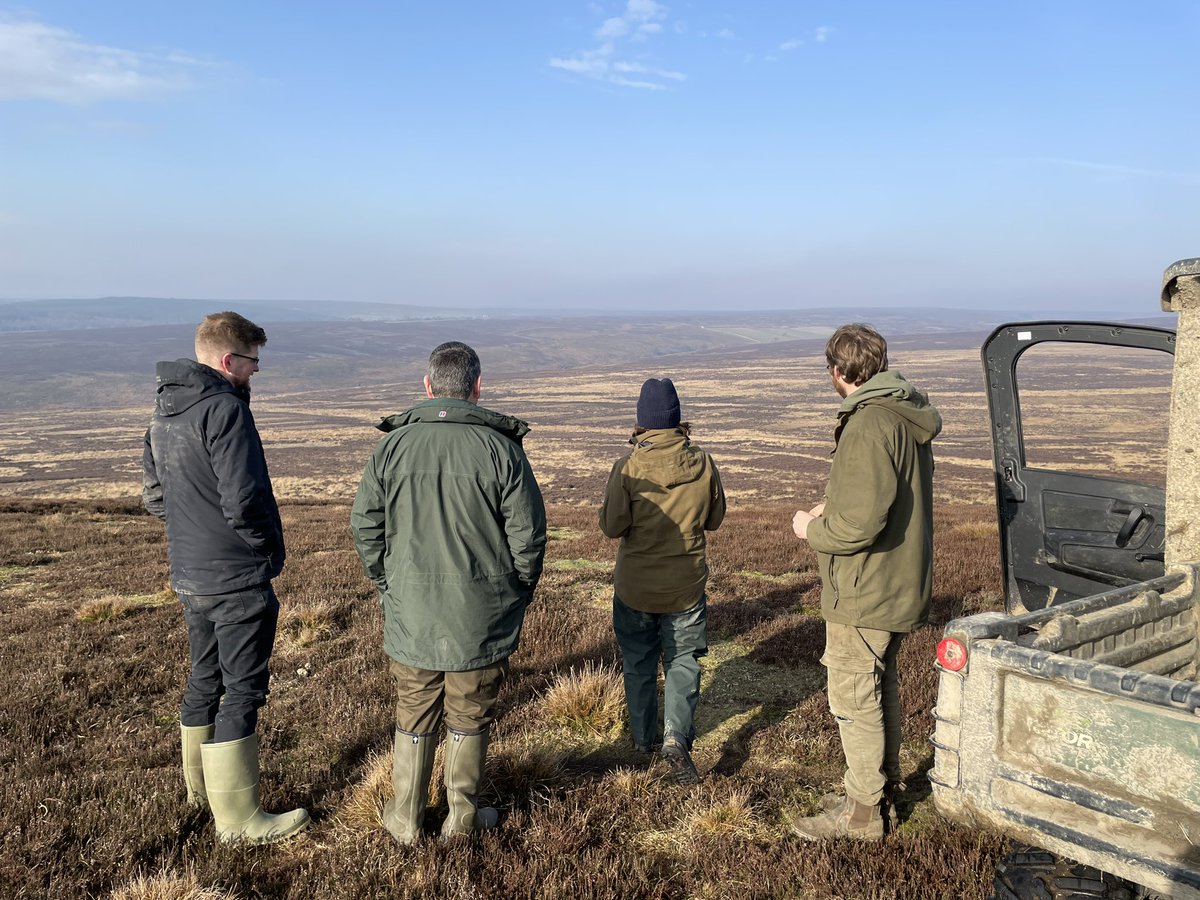 roseannebat's tweet photo. A rare but refreshing day out on farm for me today with @Tim_J_Rycroft @WillJAgri @SamCharlton18 @TheAHDB chatting to the brilliant @barrywheldon about his farm. https://t.co/IrTREzwJxJ