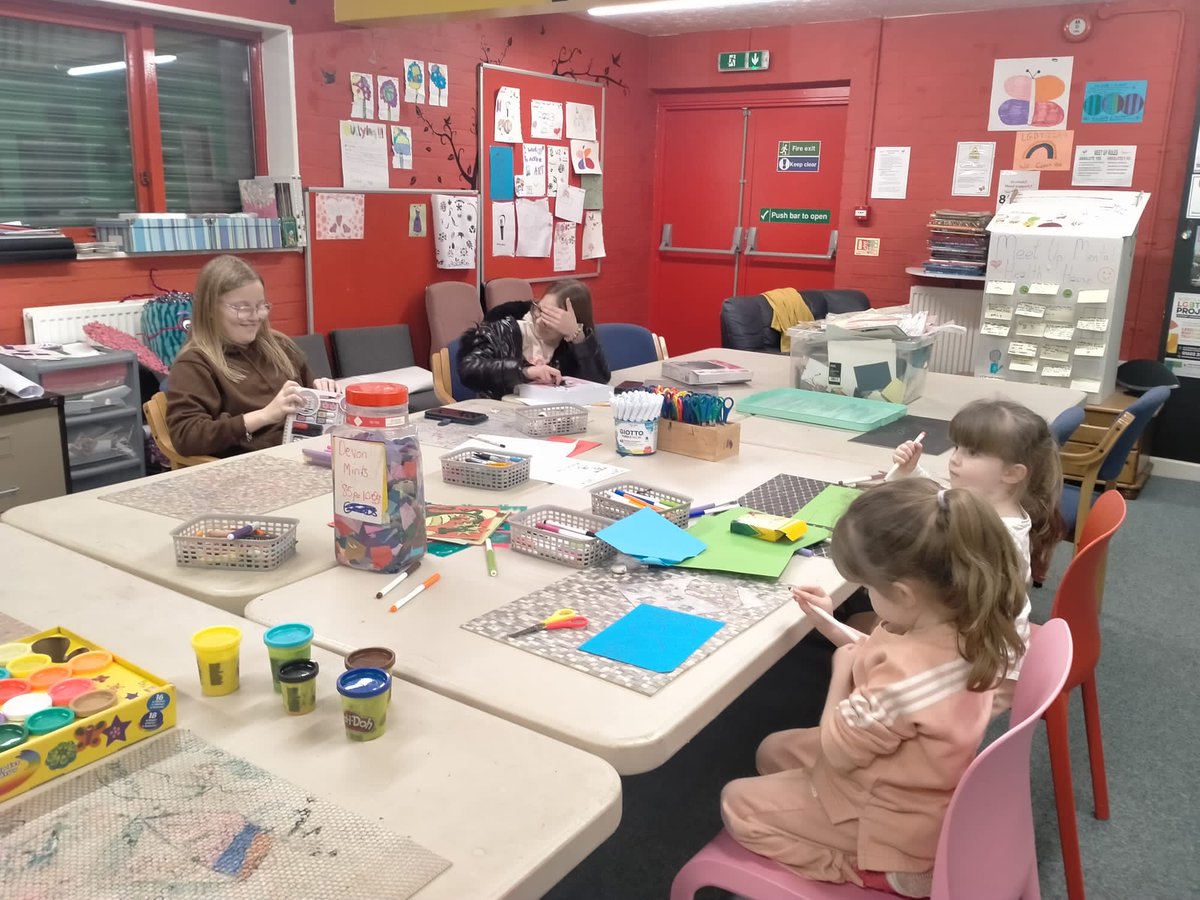 Meetupcommunity's tweet image. Half term at Meet Up and we are enjoying having our Family Fun Sessions. Activities and a healthy lunch enjoyed by all. @CharityTBF