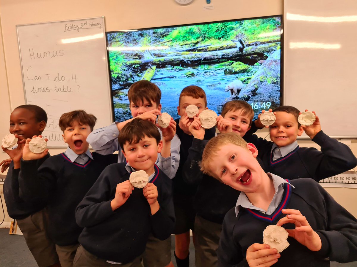 OPS_OratoryPrep's tweet image. The art, science and imagination! Embracing our Year 3s fascination with fossils. 

Such a pleasure to stoke this curious, investigative fire in our young paleontologists as they delve in to this planet&apos;s ancient mysteries. 

#OPSLearning #UnlockLearning #Year3