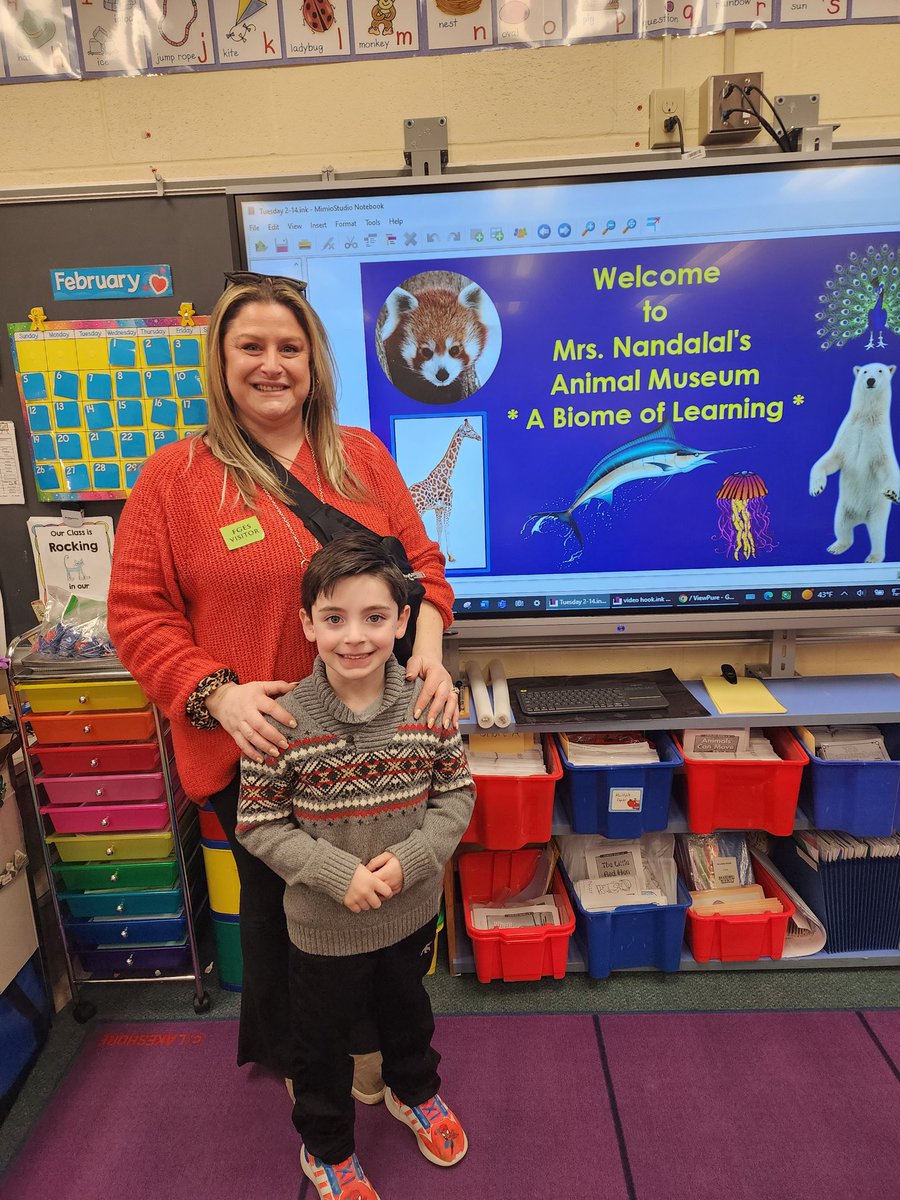 Carney ES is #RedForEd!
#recruitandretaineducators 
#keepeducatorsinbaltco