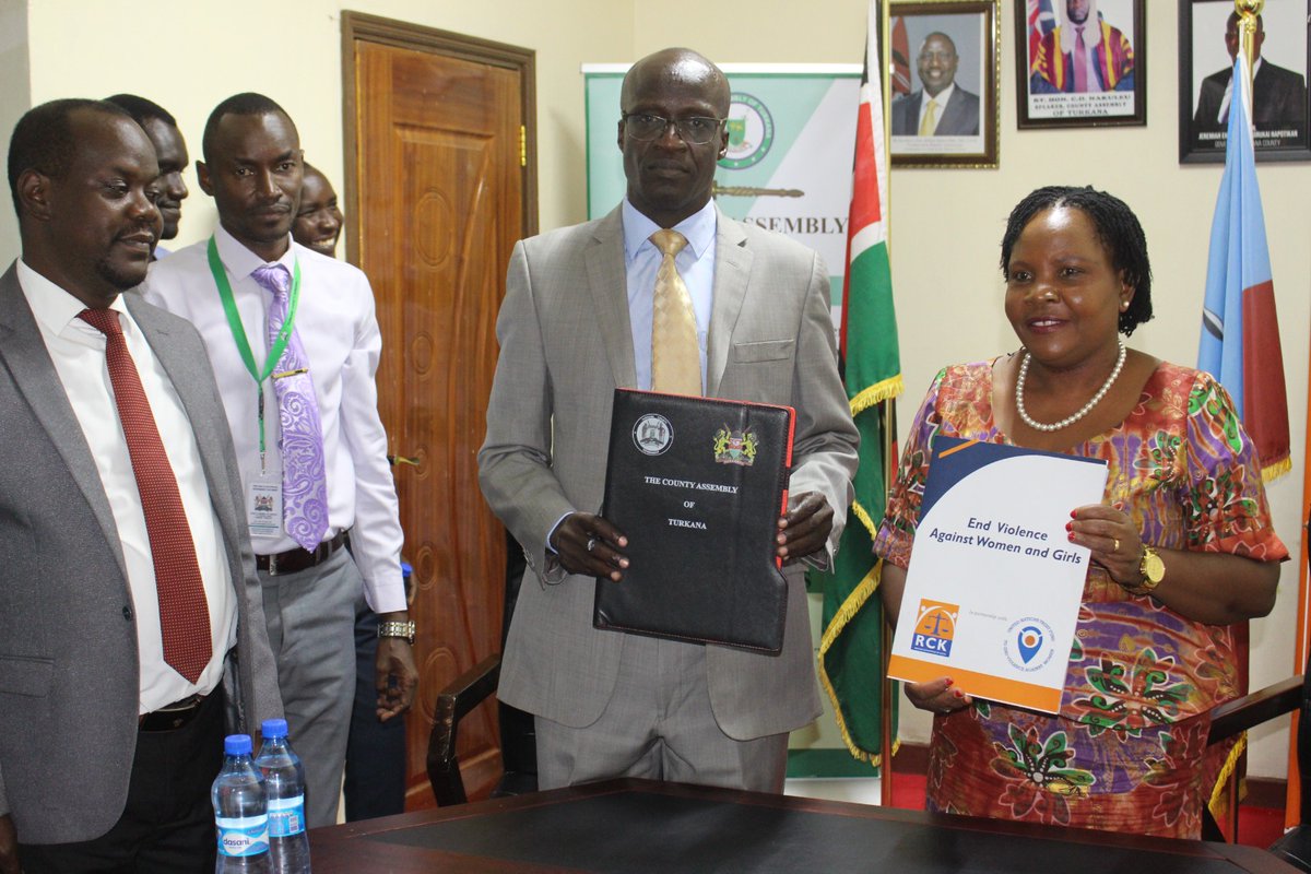 RCKKenya's tweet photo. Access to #justice is the central pillar to the realization of #HumanRights for all individuals. @RCKKenya &amp; @TurkanaAssembly signs another 5-year MOU to enhance citizen participation in legislation &amp; policy making. We pride ourselves in this valuable #partnership. @RCKDirector https://t.co/WfUGWeV6Bi