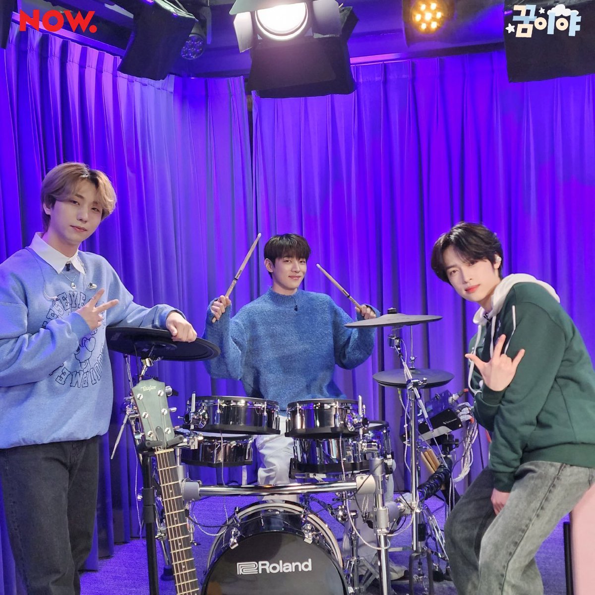 XH_Global's tweet photo. [📷] 230215 | DKZ Jaechan's It's A Dream

#DKZ #Jaechan's #ItsADream🫧 
Let's be together with #XdinaryHeroes #Gunil #Gaon OnGunz🎵on Song Street! 😊

▶️ https://t.co/XZeuNju84S

#엑스디너리히어로즈 #건일 #가온 https://t.co/QJnaZWQ9ez