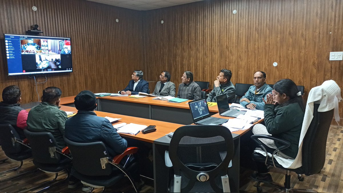 cdo_pauri's tweet photo. A VC in the chairmanship of Secretary sir of Planning Department with all districts of uttarakhand regarding the status of available infrastructure, human resources, collection of data, operations and challenges at the development block level of the concerned district. https://t.co/niSyYX4VDm