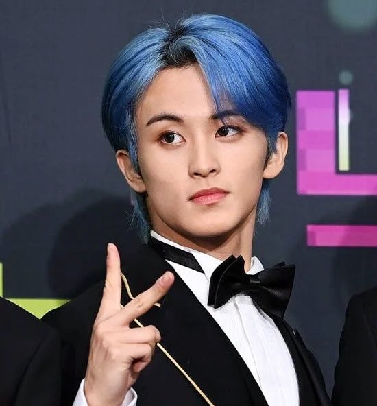 Celebs__Arabic's tweet photo. مارك من NCT يتبرع بـ100 الف دولار لضحايا زلزال تركيا وسوريا. https://t.co/CBcNj7v0v3