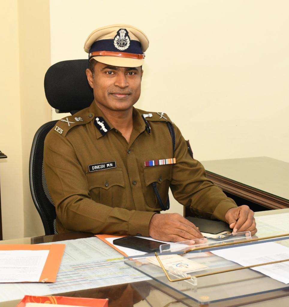 DineshMNIPS1's tweet photo. Joined as ADG Crime today. https://t.co/qtdIRkYIva