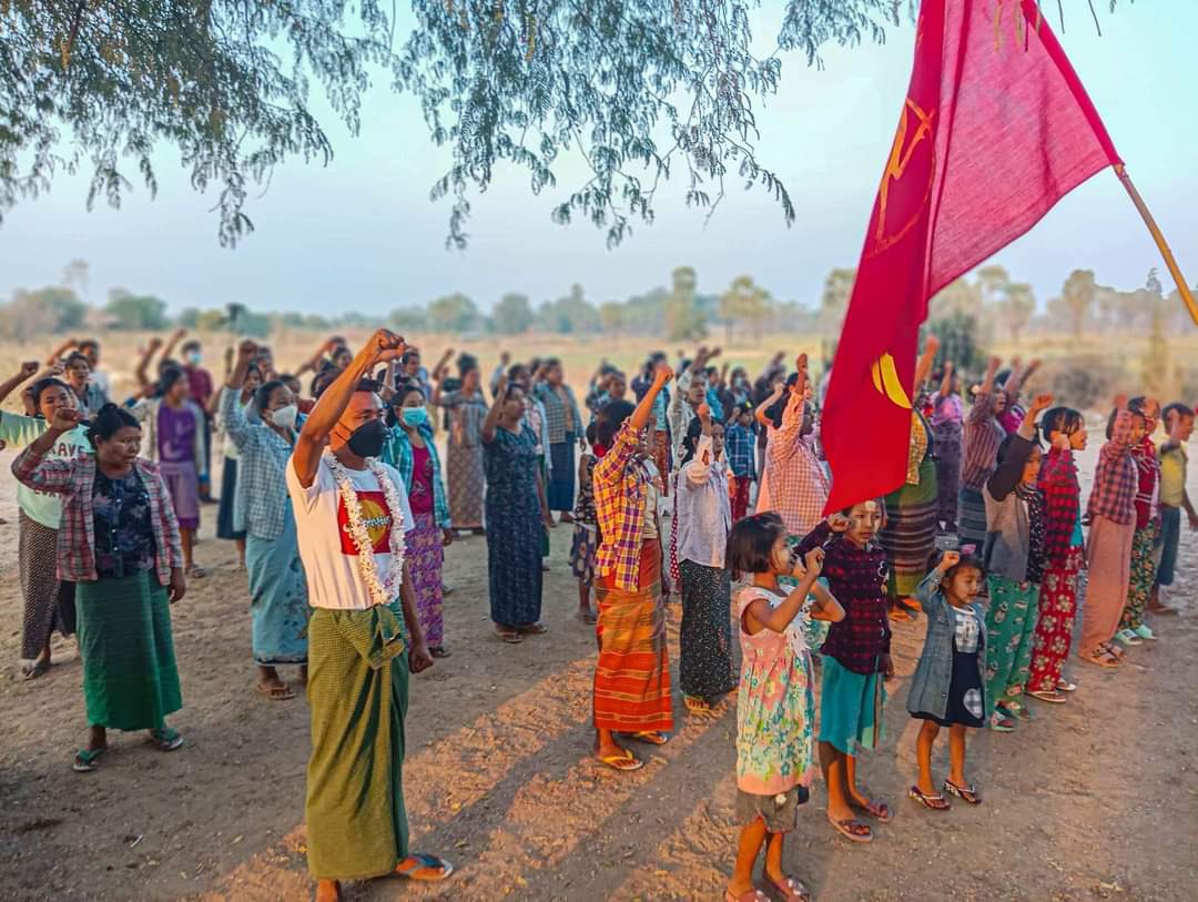 "စစ်မှန်တဲ့ ဖက်ဒရယ်ပြည်ထောင်စုအတွက် ရဲရဲတိုက်ပွဲဝင်ကြ"

ဆားလင်းကြီးမြို့နယ်တွင် လက်ပံတောင်းတောင်ဒေသ လူထုသပိတ် စစ်ကြောင်း ဦးဆောင်ကာ ယနေ့တွင် "စစ်မှန်တဲ့ ဖက်ဒရယ်ပြည်ထောင်စုအတွက် ရဲရဲတိုက်ပွဲဝင်ကြ" စာတန်း ကိုင်ကာ ချီတက်ဆန္ဒပြခဲ့ကြပါတယ်။

Photos : Black Ko

#WhatsHappeningInMyanmar