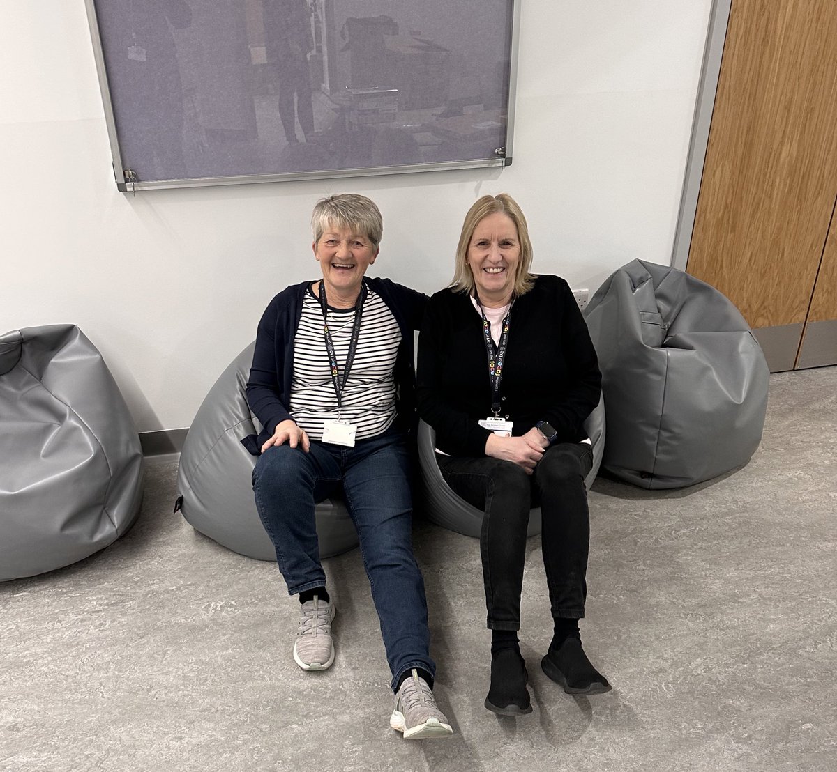 Netherthird PS & ECC tweet media