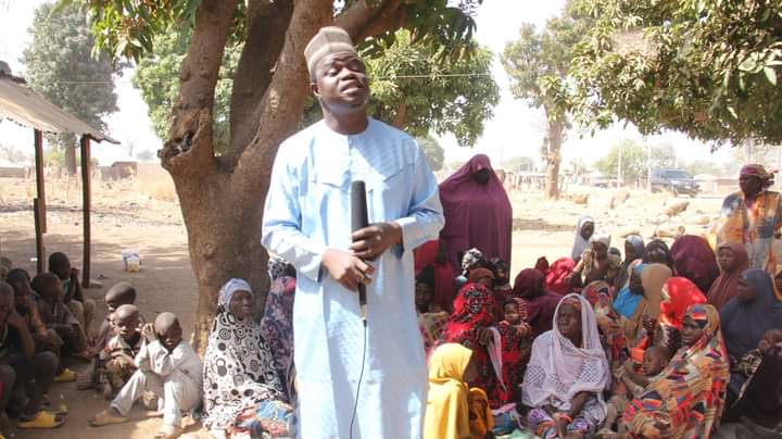 Johnballyidea's tweet photo. At our grassroots campaign in Azare Hawul LGA, we gave everyone the opportunity to speak with us and ask any questions they had. We were able to adequately address every question.
#johnbally4senate
#love
#SoworeMagashi2023
#AfricanActionCongress
#WeCantContinueLikeThis https://t.co/StJLofKMxB