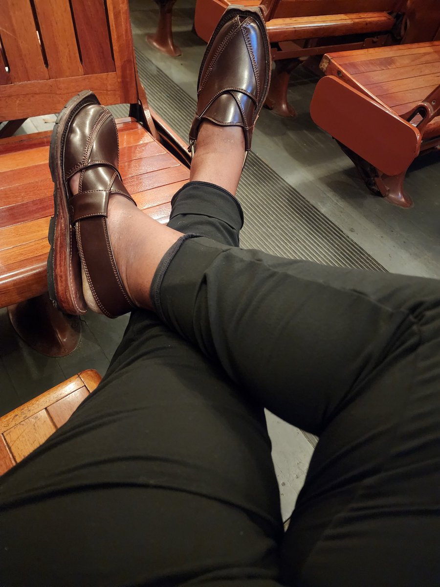 kingshoelover87's tweet photo. #peshawarisandals #menssandals #sandalsformen #sandals #twittershoes #Twitter #mensfeet #feet https://t.co/jg4lPCkQZq
