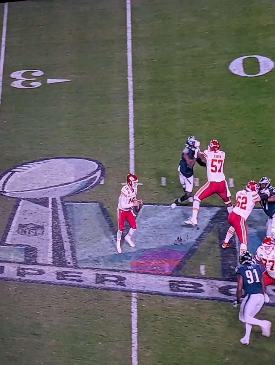 dFitty1nasty's tweet photo. @KrownCityKing @EmmanuelAcho Happened on the same play. Ah well, shit happens. https://t.co/2DQEv6X8Ru