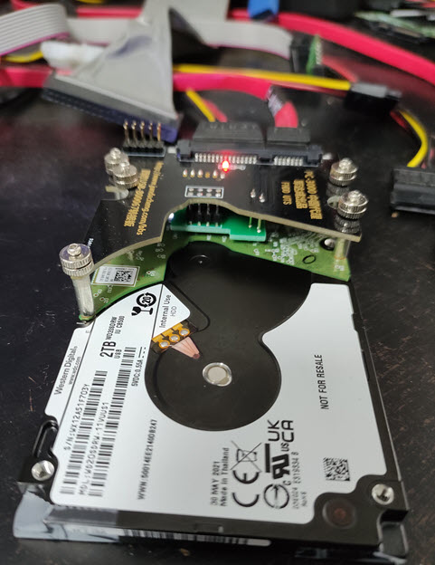 030 Datenrettung Berlin GmbH (@030datenrettung) on Twitter photo Datenrettung Western Digital SED Festplatten
Moderne Festplatten von WD sind intern verschlüsselt. Für eine Datenrettung wird das USB-PCB nach SATA konvertiert. 
bit.ly/3x41orv
#datenrettung #datarecovery #hdd #hddrecovery #westerndigital #030datenrettung Datenrettung Western Digital SED Festplatten
Moderne Festplatten von WD sind intern verschlüsselt. Für eine Datenrettung wird das USB-PCB nach SATA konvertiert. 
bit.ly/3x41orv
#datenrettung #datarecovery #hdd #hddrecovery #westerndigital #030datenrettung