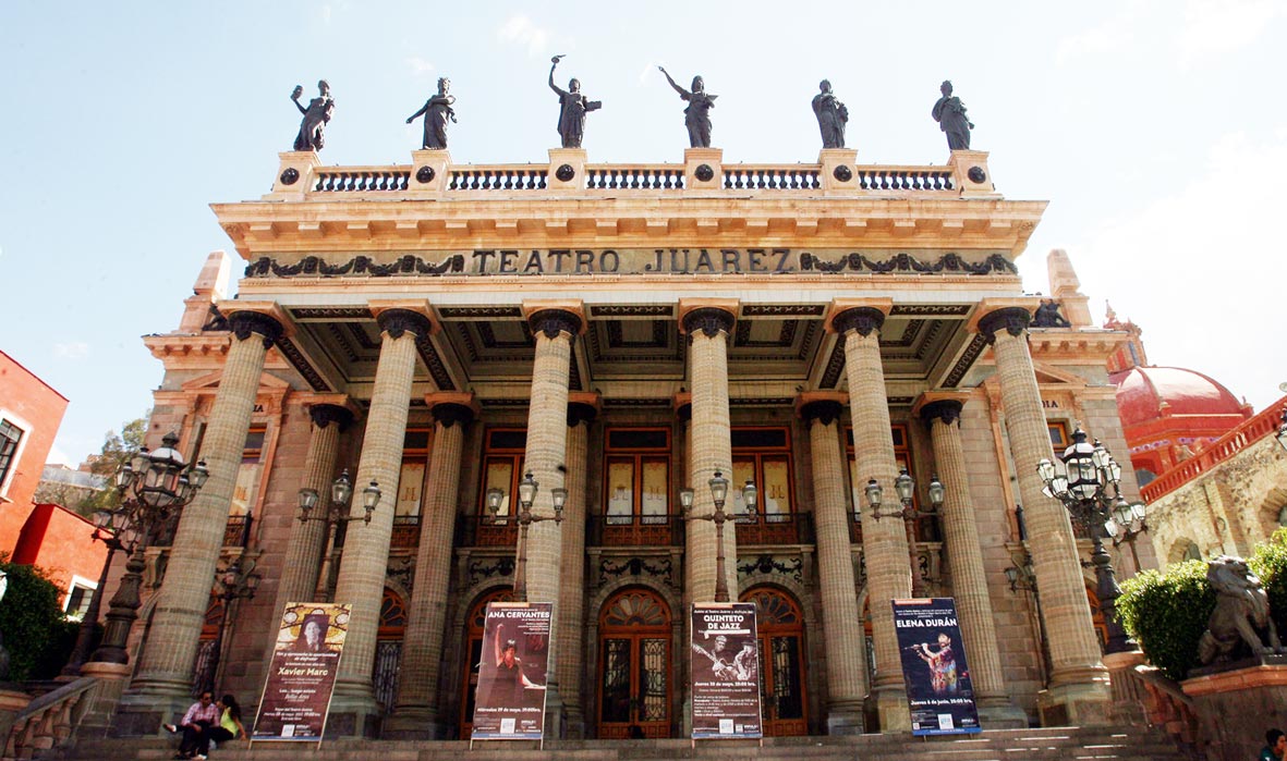 Things to do in Guanajuato #3

Teatro Juarez - a historic theater that features stunning architecture and plays host to a variety of cultural events
@GuanajuatoMexico  
#guanajuatomexico #teatrojuarez #culturalevents #architecture #historictheater