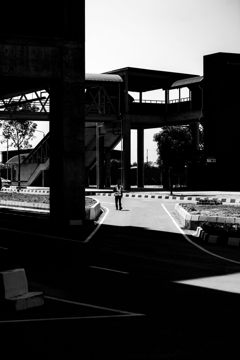 mnayeemj's tweet photo. Random Street photographs https://t.co/NeFxDjXOcu