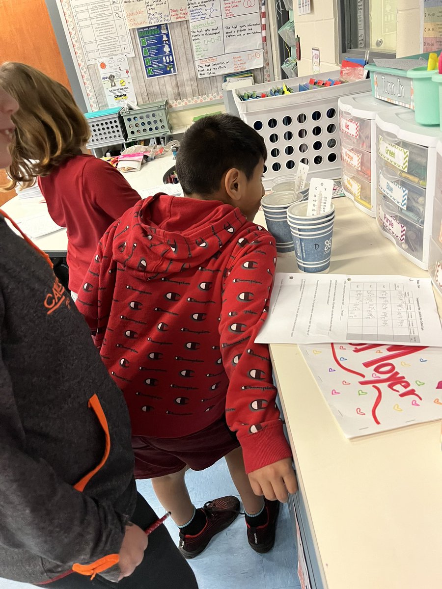 meetMsMoyer's tweet photo. Does insulation matter? We are finding out #vcsscientists https://t.co/QeYLaINwtP