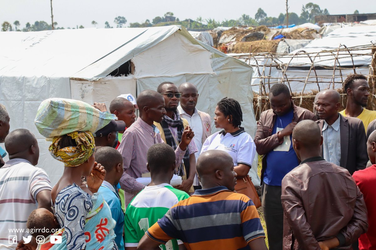 agir_rdc's tweet photo. Lancement du projet d'urgence #tusiwa_achiliye II dans le camp de Bulengo. Pour le premier jour, nous recueillons les avis sur les besoins prioritaires et nous nous organisons avec les déplacés pour un travail d'ensemble . Maintenant, les activités sont lancées
#StopWarInCongo https://t.co/JsHFWnExvh
