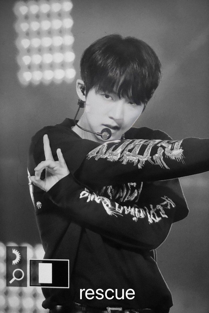 rescue_eh's tweet photo. 230215 쇼케이스  Pre.
#TNX  #티엔엑스  #은휘 #Hwi https://t.co/QxiX4ba2vy