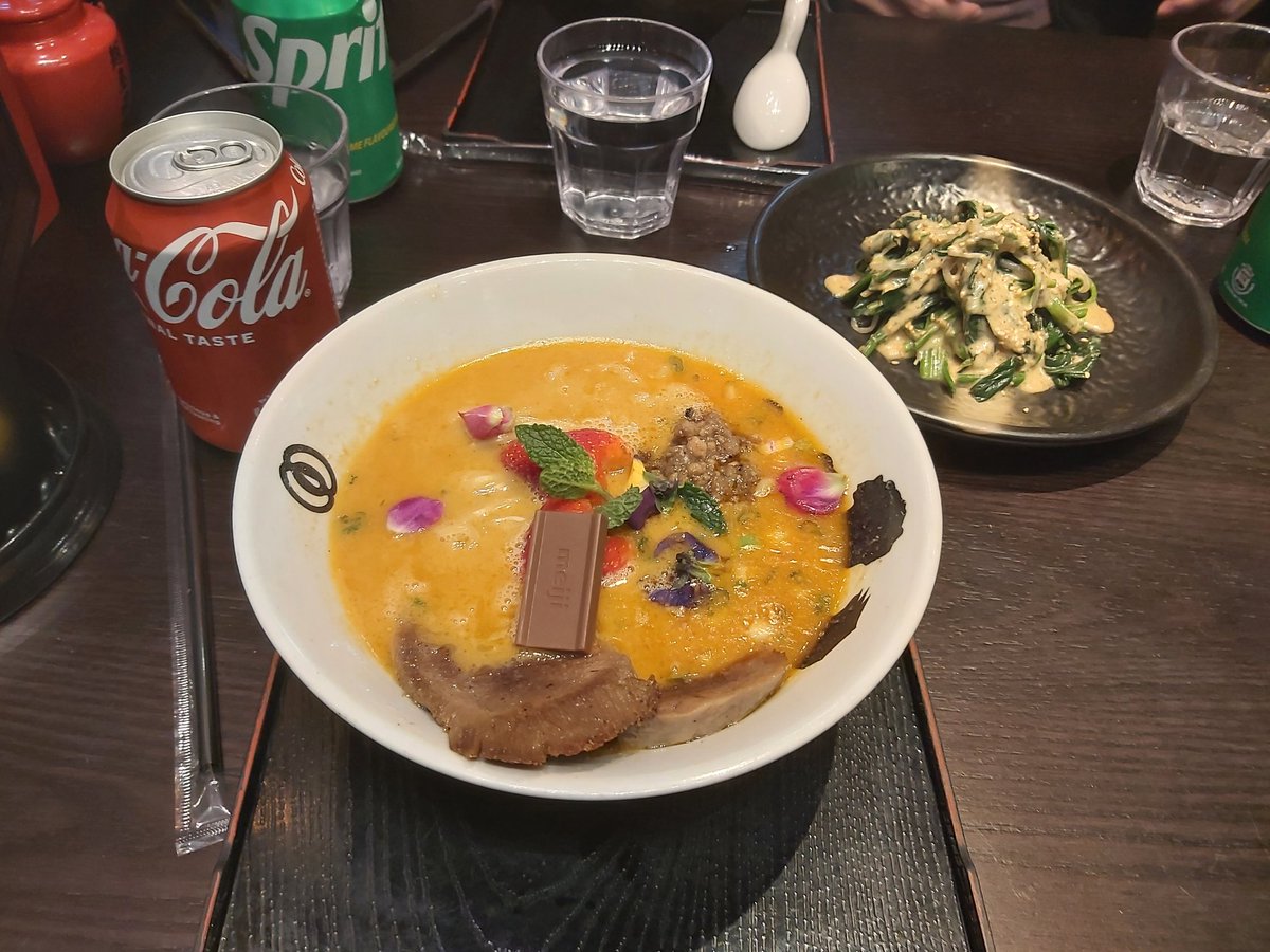 20230214 Dinner meetup with HK Taiko ft. <a href="/FaputaOsh/">Faputa</a> <a href="/xBlack227/">Black</a> <a href="/YonGin__/">GinnyBoy</a> <a href="/_mtcky/">mtk_</a>.

Ate very suspicious chocolate ramen 😂