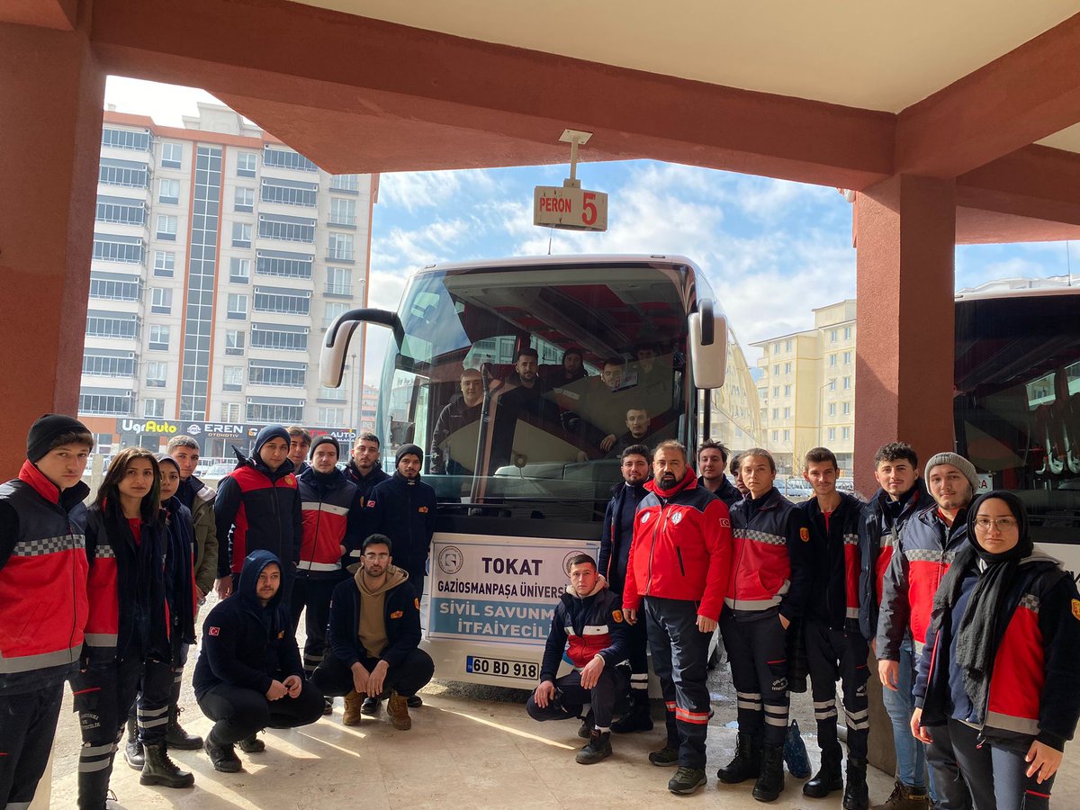 toguresmi's tweet photo. Üniversitemizin Niksar Meslek Yüksekokulu Sivil Savunma ve İtfaiyecilik programı öğrencilerimiz afet bölgesinde arama kurtarma  ve enkaz kaldırma çalışmalarına katılıyor.

@toguitfaiyecilik @toguresmi 
#tokatgaziosmanpaşaüniversitesi #togü https://t.co/w3f24v18Pj