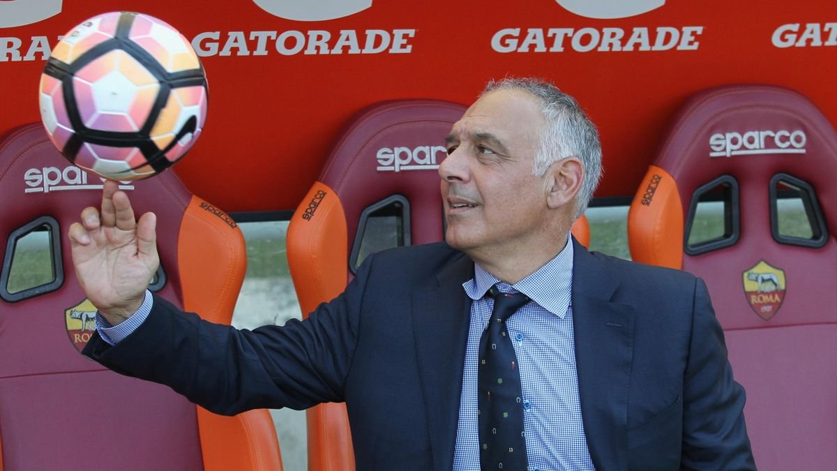 GianniROMAndi's tweet photo. Stanno risogendo le vedove di #Pallotta. Aspetto con trepidazione quelle di #Ciarrapico!

Quanto cazzo me fate schifo, vermi!

#ASRoma https://t.co/T0qYBsSy5j