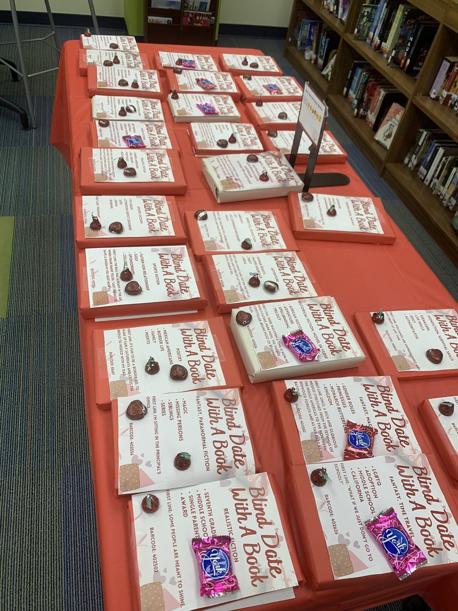 21stStacy's tweet image. We had our 1st book finisher! @Davis_Academy #davis6 #blinddatewithabook