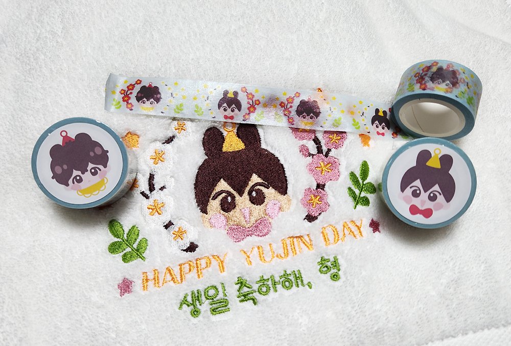 오랜만!🙋 다들 잘 지내지?

개인 소장하려구 친구랑 마스킹 테이프를 만들어 봤는데 정말 귀여워서😍 참지 못하고 딱 3개만 나눔하려고 해😎✨

❤️‍🔥기간: ~2/19 23:59
❤️‍🔥참여 방법: [스물, 첫 돌] 패키지와 [사랑하는 형에게] 패키지 굿즈 인증샷을 찍고, <a href="/A_Haeyeon/">해연길드원 A</a> <a href="/B_Dodam/">도담사육소 직원 B</a> 계정을 태그하기!