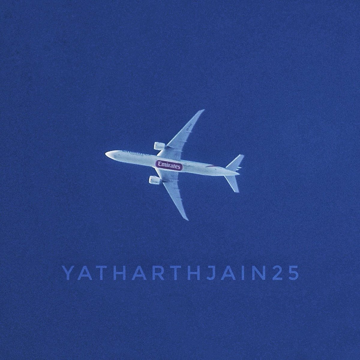 YATHARTHJAIN25's tweet photo. #Airline:- #Emirates
#FlightNo:-EK517
#Registration:- A6-EQG
#Age- 5yrs old
#CrusingAltitude:- 34000ft.
π«- @DelhiAirport
π¬- @DXB
#AvGeek #photography #love https://t.co/Z8yDPcRvnU