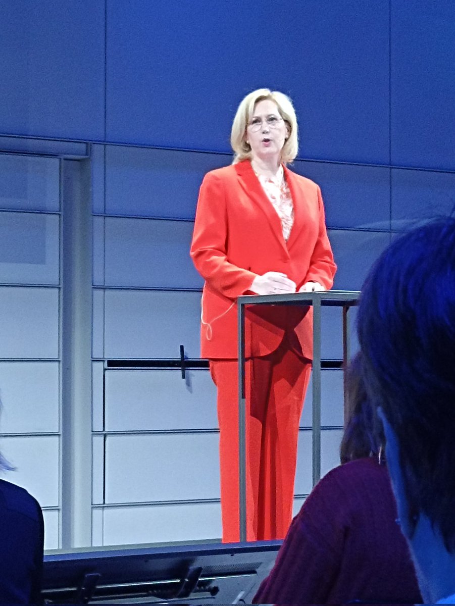 Työkykyohjelman päätösseminaari Musiikkitalossa. Edelleen tarvitaan yhteistyötä työnantajien kanssa. Myös vammaisjärjestöt mainittiin seminaarin esityksissä. #työkykyohjelma #työkyky