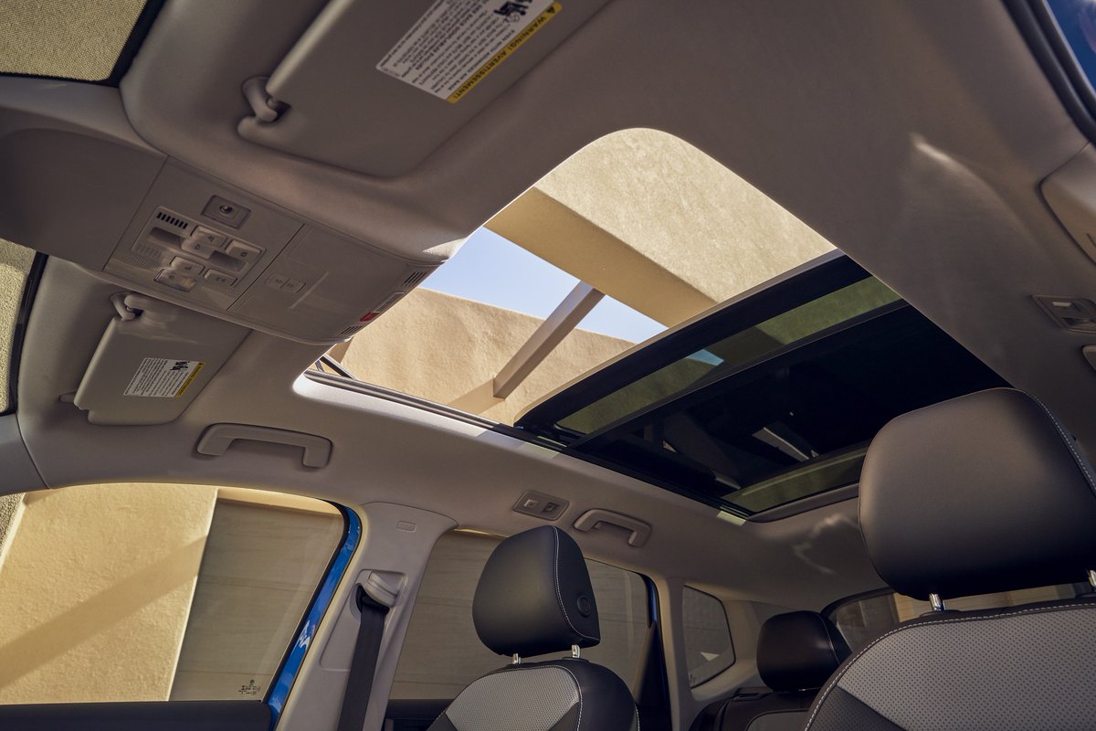 Get ready to take the open road in the Taos with its available panoramic sunroof and leather seating surfaces! #walkaroundwednesday
.
.
.
.
.
#rickcasevolkwagen #taossnerd #taos #vwtaos #vwsociety #vwlife #vw #dealership #southflorida #cars #miami #miamilife #weston #suv #compact