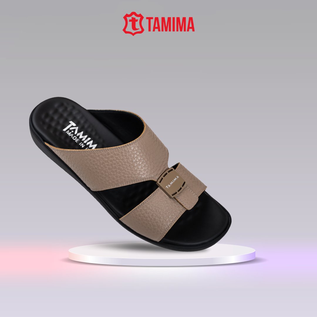 Tamima1960's tweet photo. Complete your elegancy with Tamima Classic Sandals.
At a price of 950 QR.

#tamimaqatar #qatarfashion #footwear #blacksandals #sandals #fashion #sandal #style #slippers #shopping #flipflops https://t.co/wVNFtmSVmU