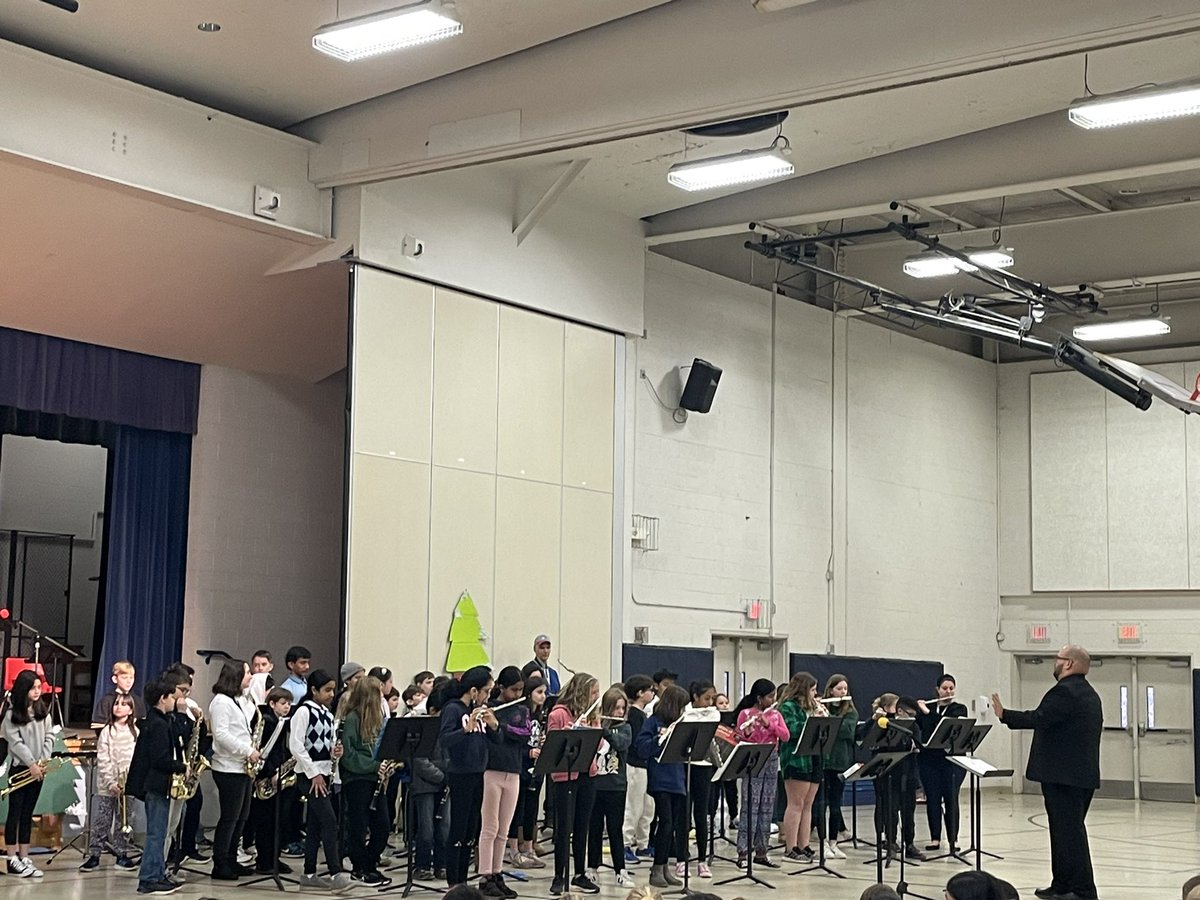 What a wonderful 5th grade band concert! #wiltonwayct <a href="/WPSCMSocial/">CM Live</a>
