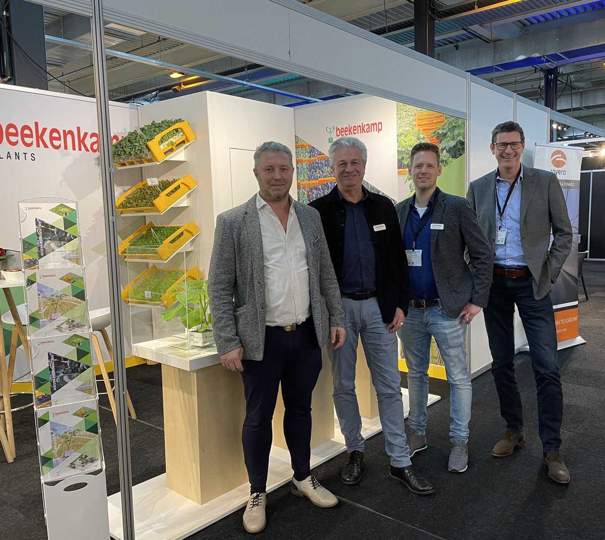 Our colleagues of our vegetables department are present at HortiContact in Gorinchem. 🍅🥦 You can visit us in booth L148! 🌱

#horticontact #gorinchem #horticulture #beekenkampplants #vegetables