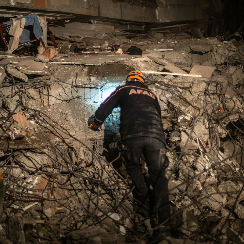 YoungScot's tweet image. Do you know a young person with #YoungScotRewards points? Their points can be donated to help people in Syria &amp;amp; Turkey affected by the devastating earthquakes.

Donations will go to @DECScotland who are providing medical aid, shelter, blankets &amp;amp; food.

👇 
bit.ly/3YySRbY