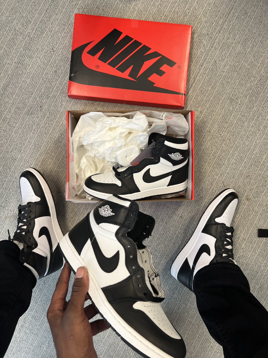 hchb_nc's tweet photo. Air Jordan 1 ‘85’ panda 2023 https://t.co/KfG0x3Tv13