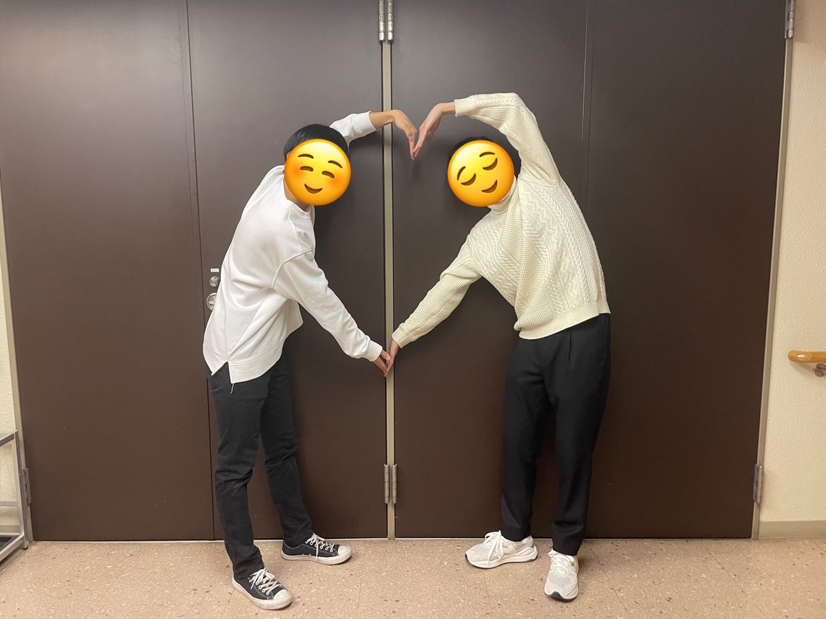 utmandolin's tweet photo. 【パート紹介⑥】
コントラバス

定演まであと3日！
昨日、ポ���キリと弓が折れてしまいましたが心は折れていません。むしろ燃えてます。
迫力の重低音、2人の集大成をお届けします🫶 https://t.co/XbFXBy4aoI