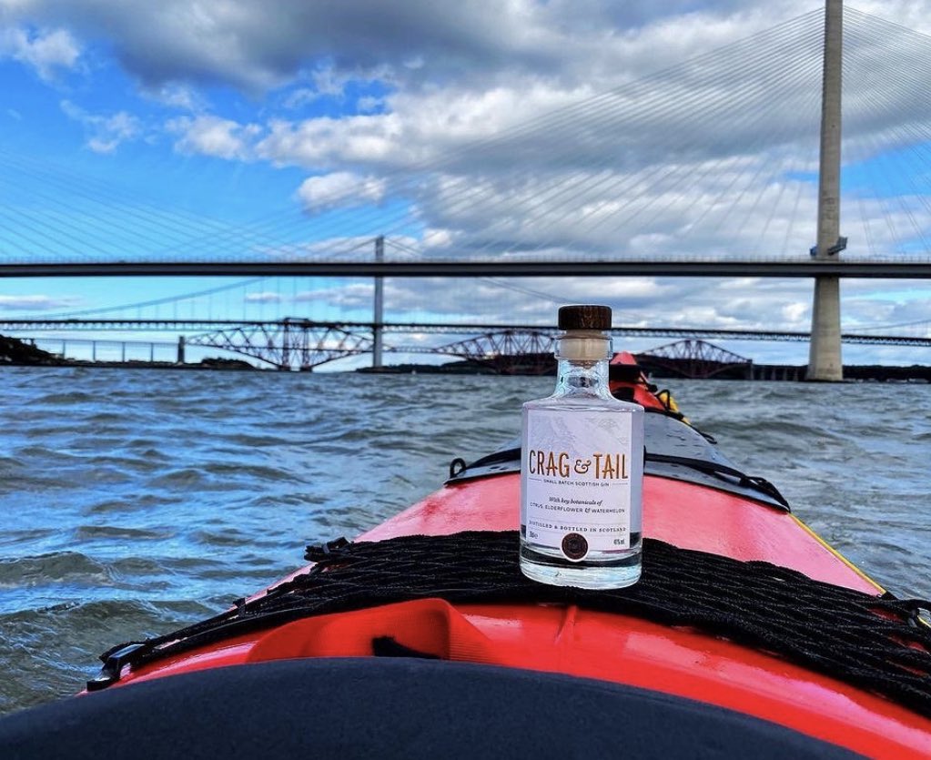 A gin with a view 🌉

📸 cragculture