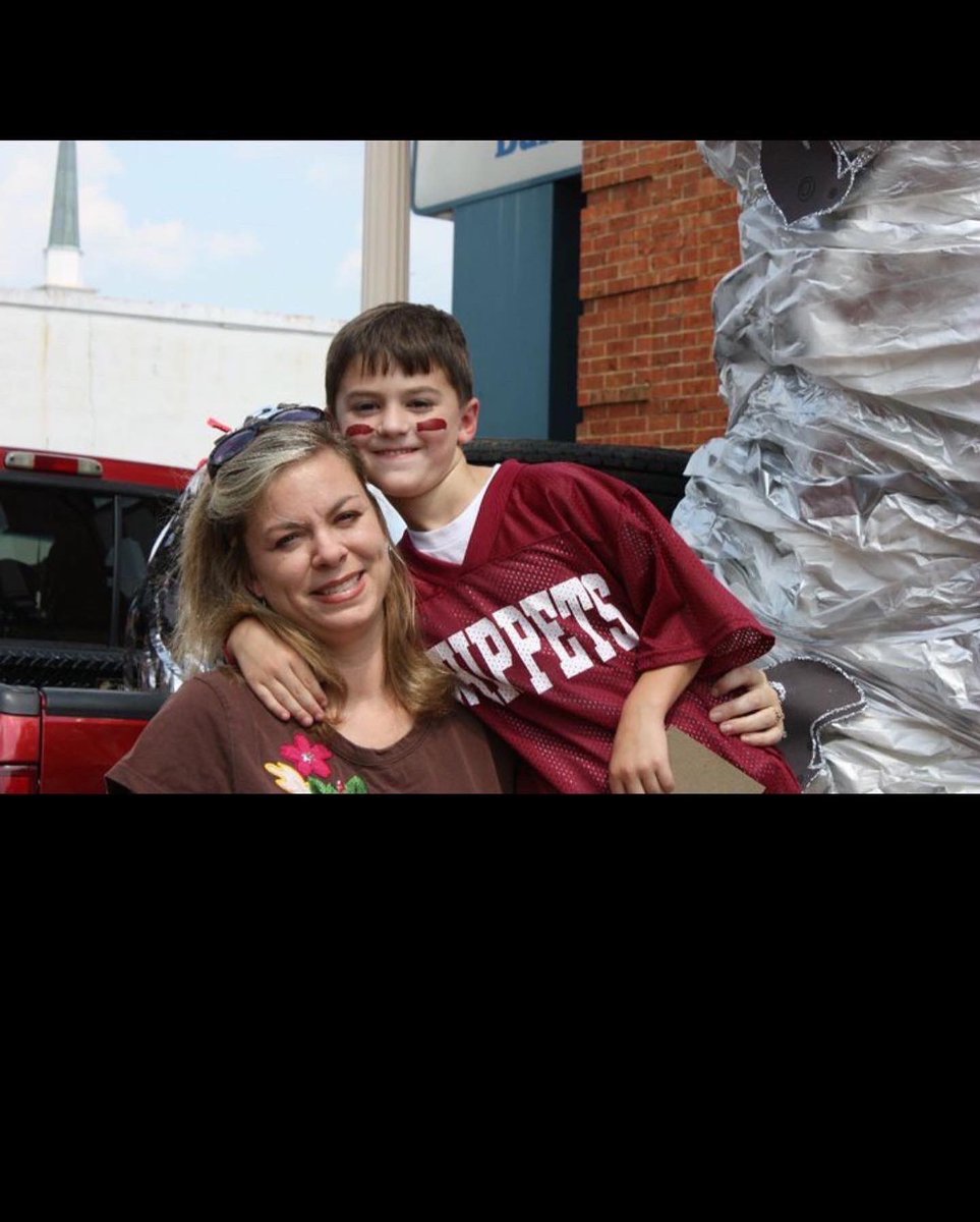 Happy Birthday Mama! Thank you for all that you do! I hope you have a great day! Love you! ❤️
