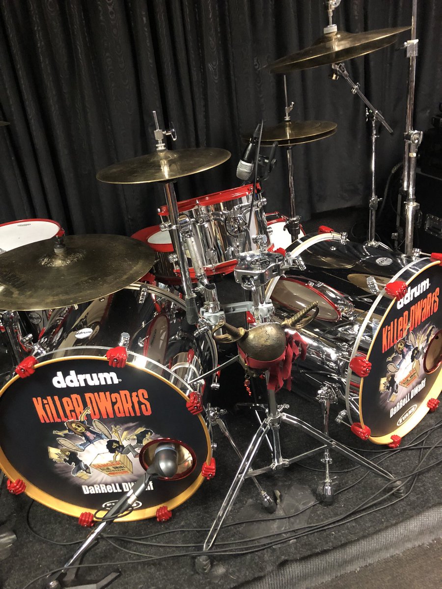DarrellDWaRf's tweet photo. @ddrumUSA A picture is all I need to post! #PirateKit #EpicReflexSeries https://t.co/kD5P1PJWe9