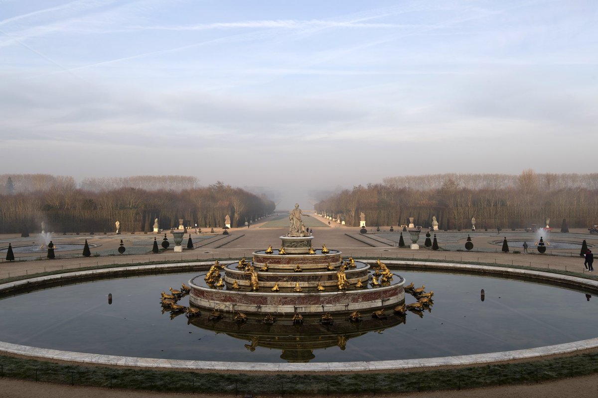 CVersailles's tweet photo. 🇫🇷 La beauté des jardins de Versailles en hiver 
🌍 The beauty of the gardens of Versailles in winter https://t.co/RHbXSxupMC