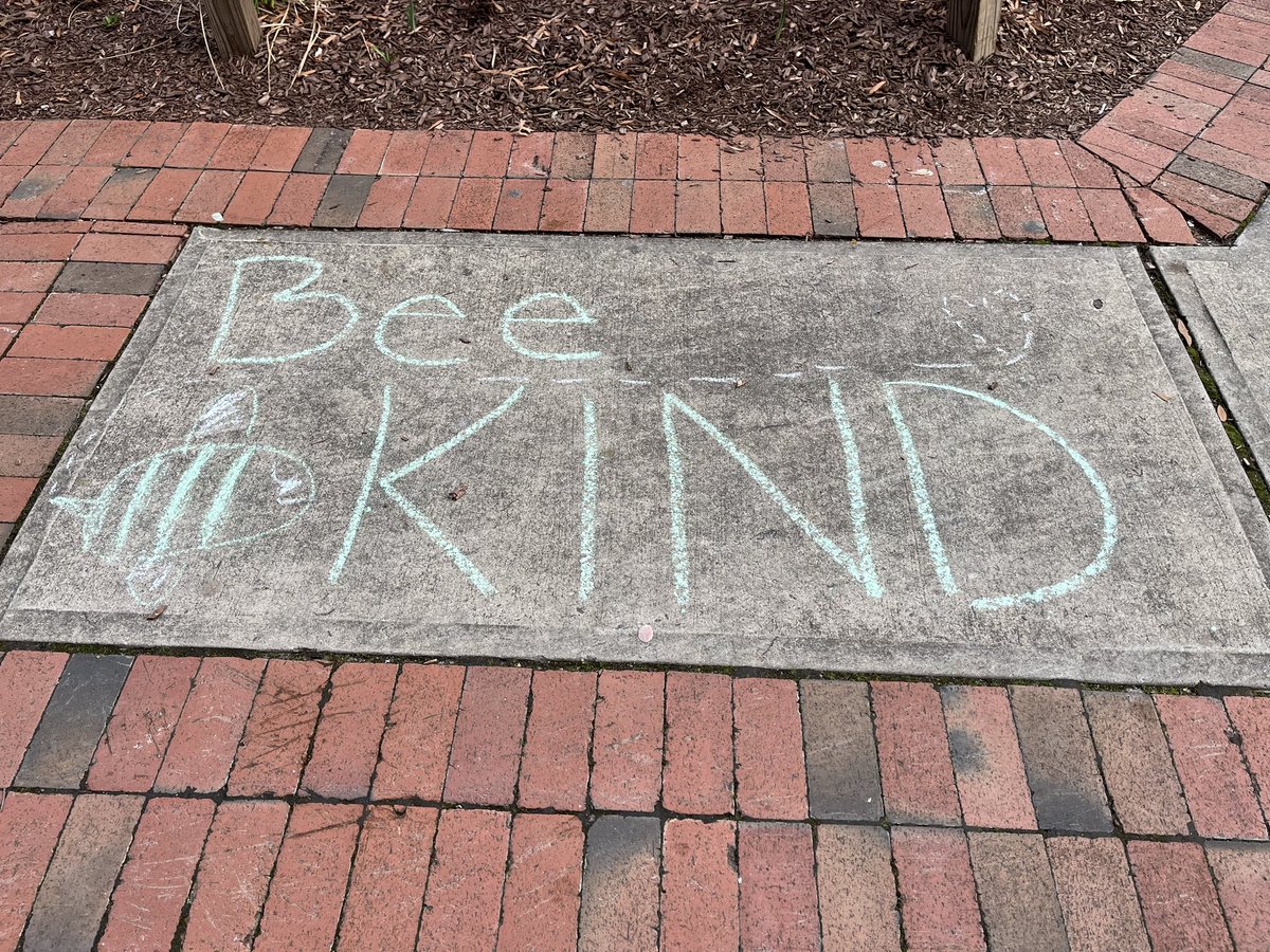 Spirit Week: It’s “Kindness TIES” Us Together” day. Our Garden Club left us great reminders in the courtyard!
#KindnessWeek